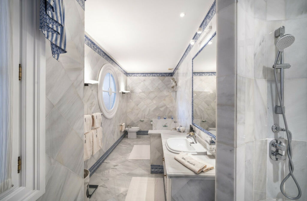 Detached Villa San Roque Club Cádiz - zdjęcie 24