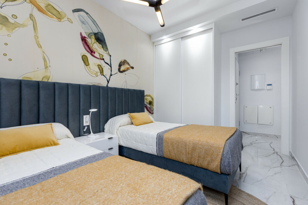 Middle Floor Apartment Los Altos Alicante - image 31