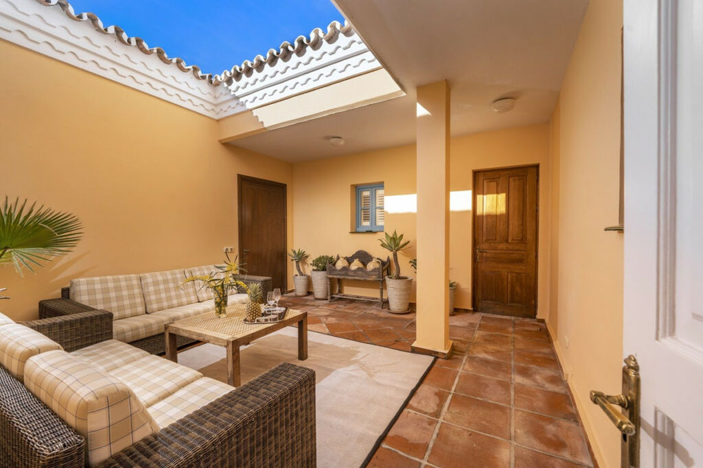 Detached Villa San Roque Club Cádiz - zdjęcie 33