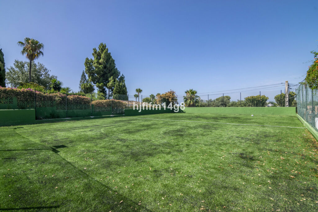 Detached Villa San Pedro de Alcántara Málaga - imagen 36