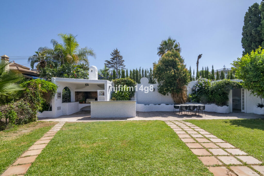 Detached Villa San Pedro de Alcántara Málaga - imagen 38