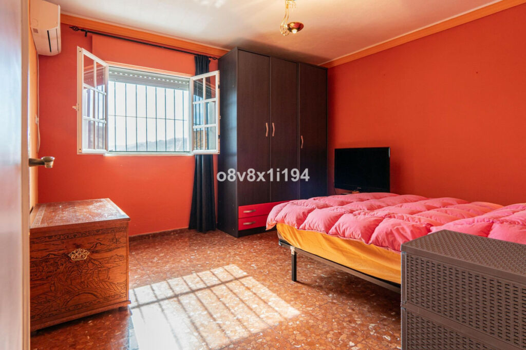 Detached Villa Macharaviaya Málaga - imagen 39