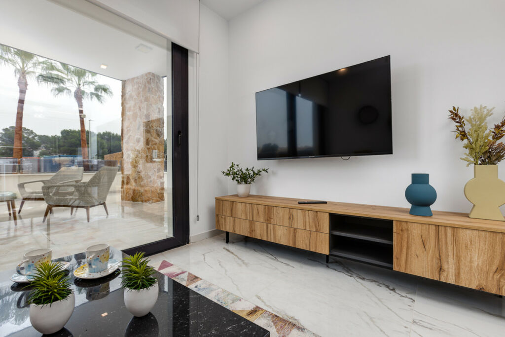 Middle Floor Apartment Los Altos Alicante - image 9