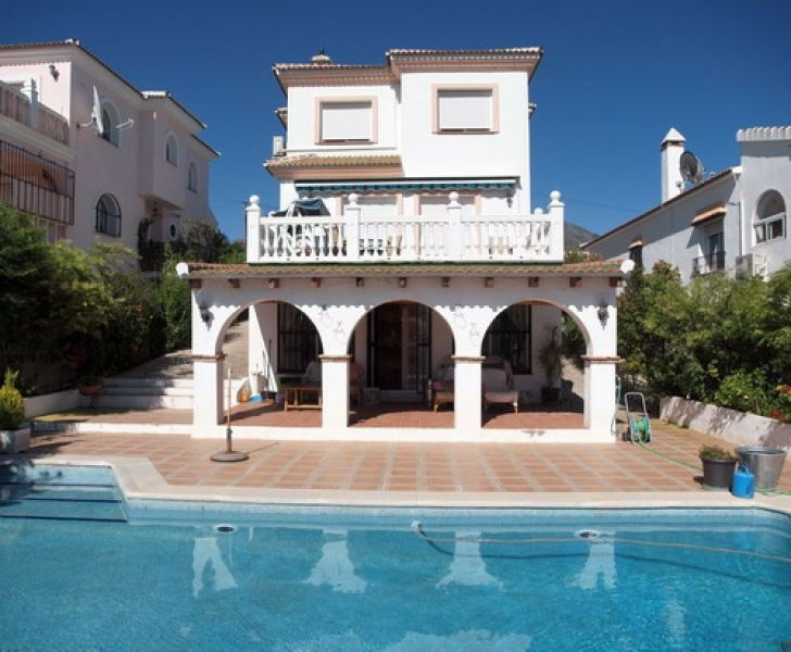 Detached Villa Alcaucín Málaga