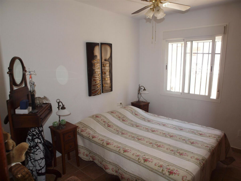 Middle Floor Apartment Benajarafe Málaga - Bild 10