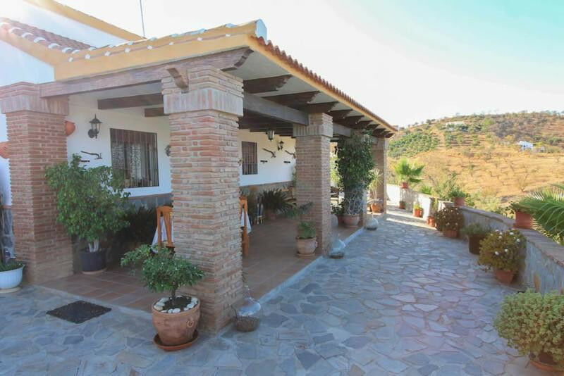 Detached Villa Guaro Málaga - imagen 11