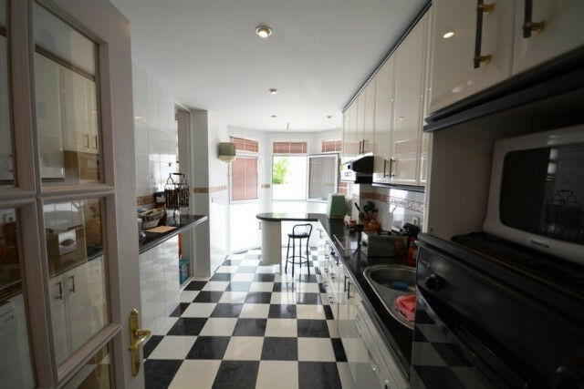 Middle Floor Apartment La Cala del Moral Málaga - imagen 10
