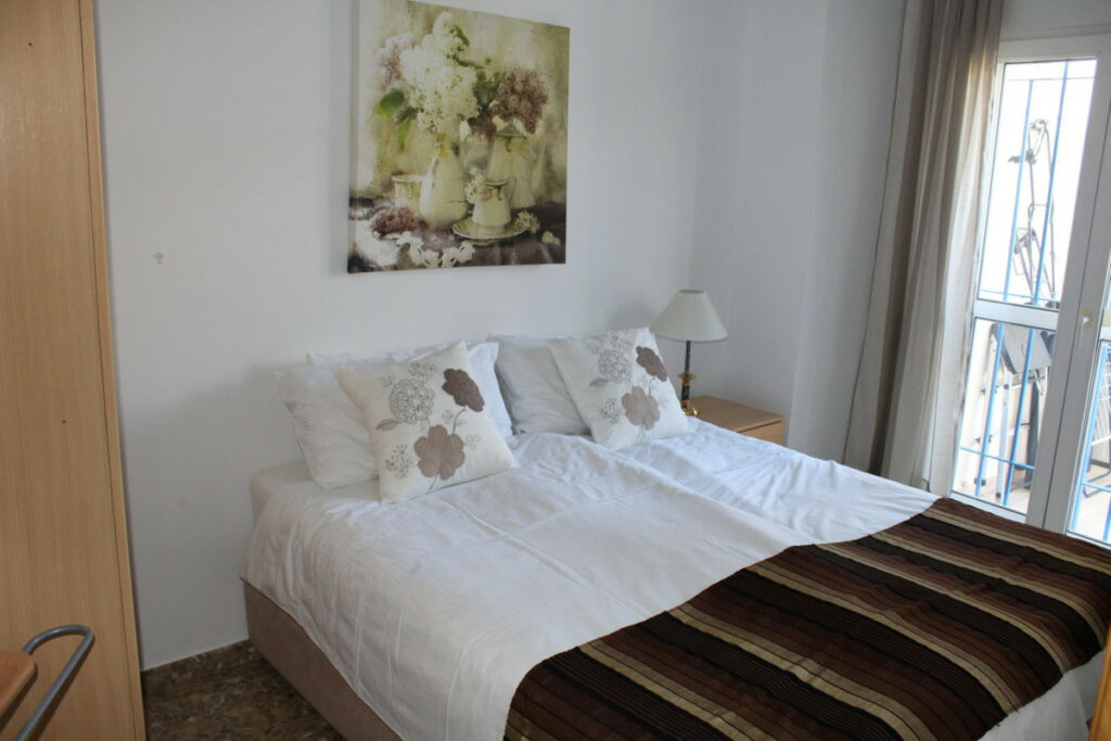 Middle Floor Apartment Torre del Mar Málaga - imagen 10