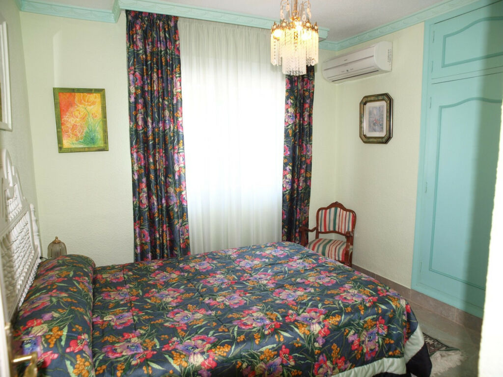 Detached Villa Benajarafe Málaga - imagen 11