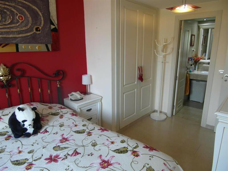 Middle Floor Apartment Benagalbon Málaga - imagen 11