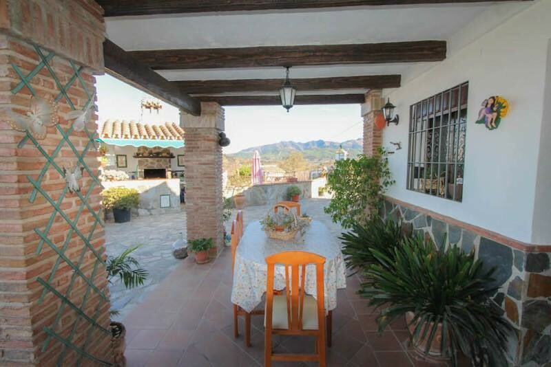 Detached Villa Guaro Málaga - imagen 13