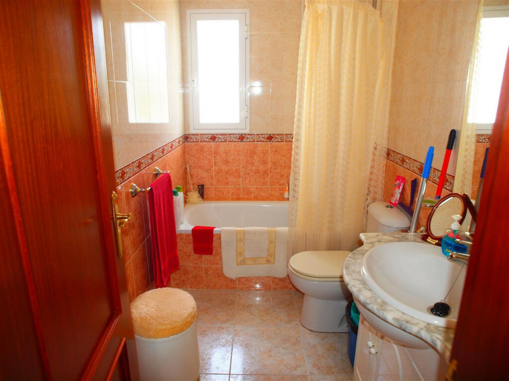 Detached Villa Viñuela Málaga - imagen 12