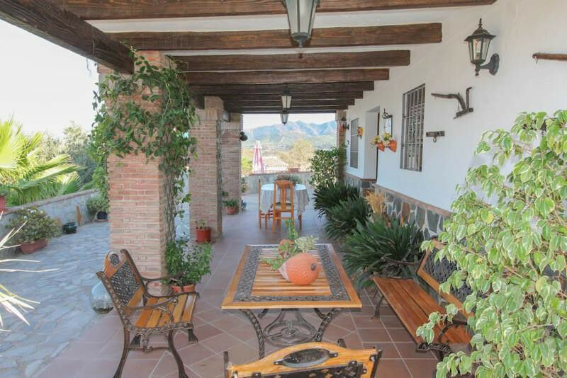 Detached Villa Guaro Málaga - imagen 14