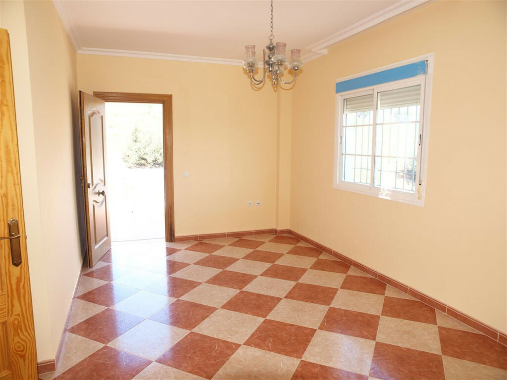Detached Villa Los Romanes Málaga - imagen 13