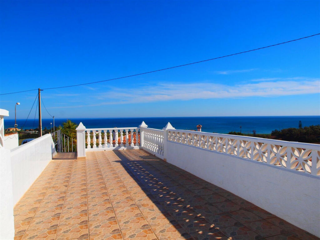 Detached Villa Almayate Málaga - imagen 13