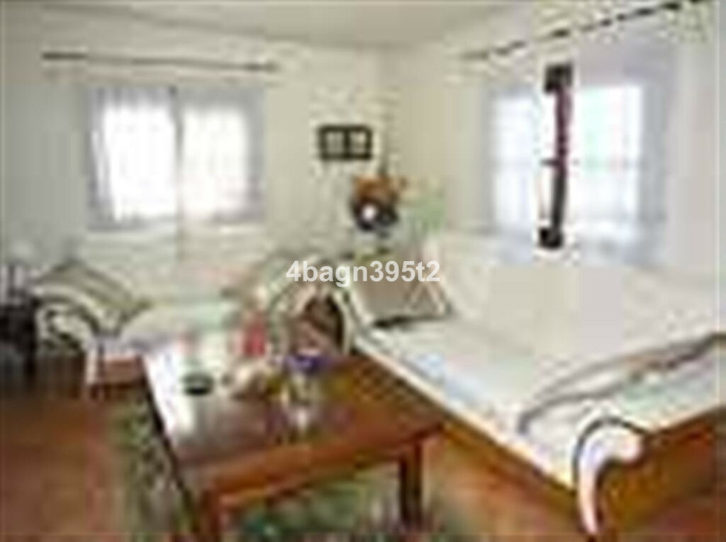 Detached Villa Sedella Málaga - zdjęcie 13