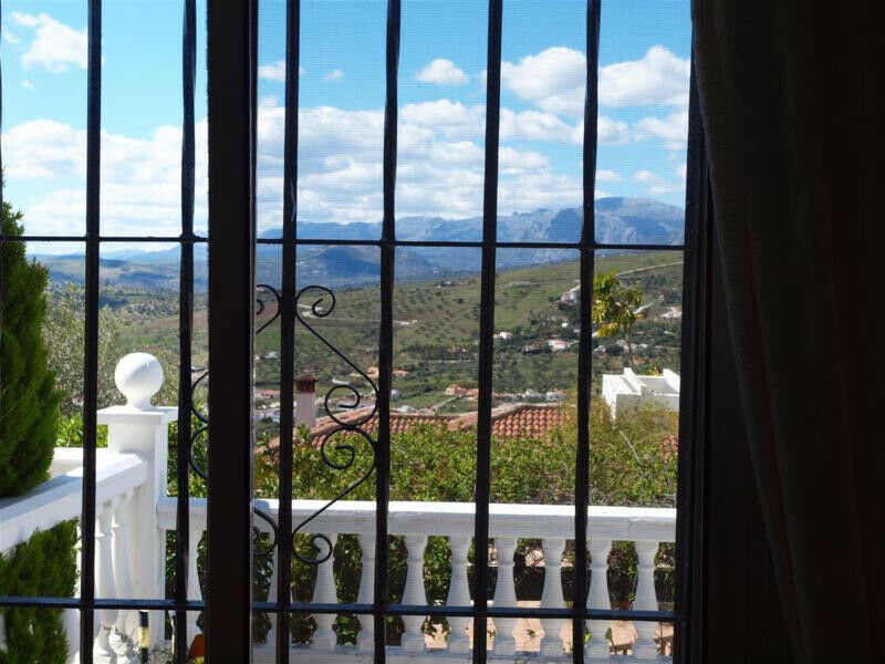 Detached Villa Alcaucín Málaga - imagen 14