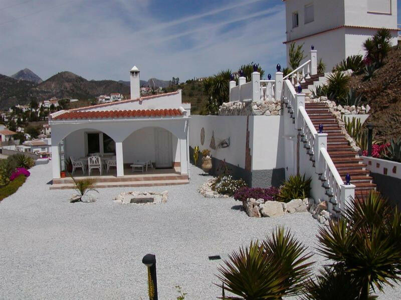 Detached Villa Cómpeta Málaga - imagen 14
