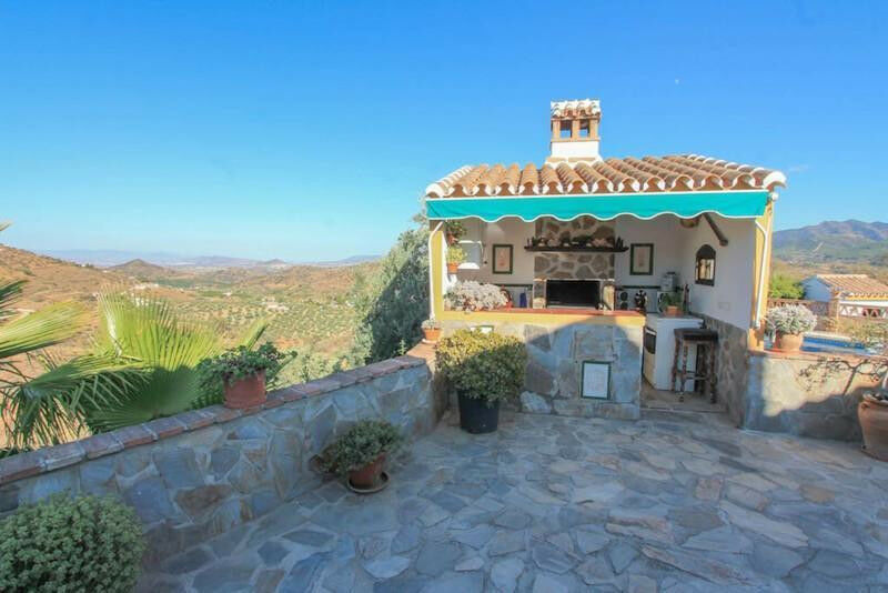 Detached Villa Guaro Málaga - imagen 17