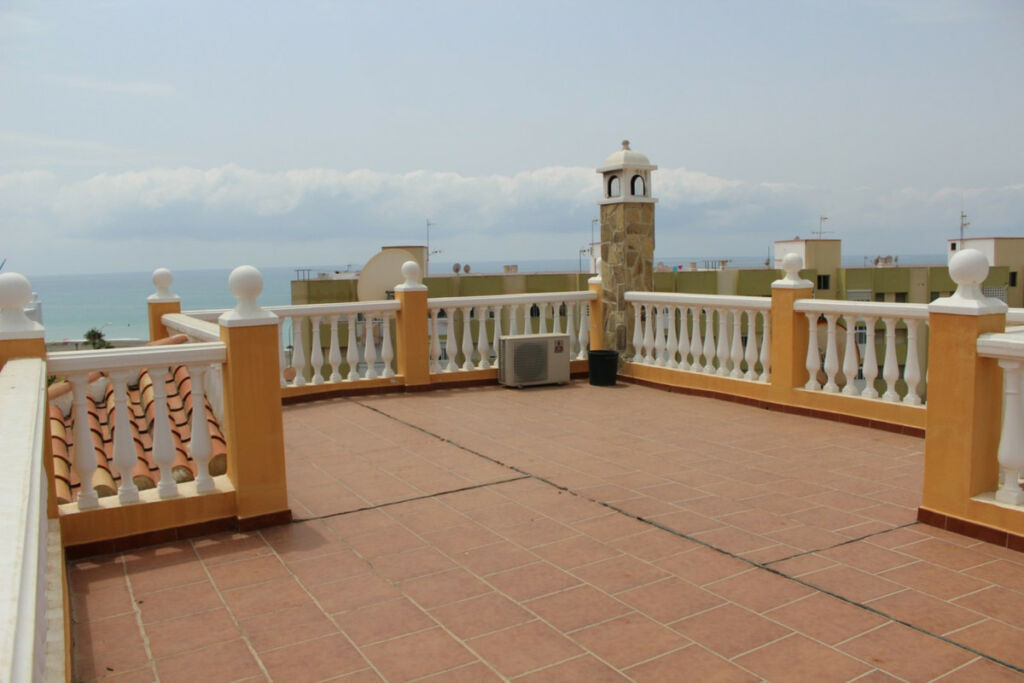 Detached Villa Benajarafe Málaga - imagen 17