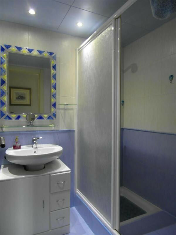 Middle Floor Apartment Benagalbon Málaga - imagen 17