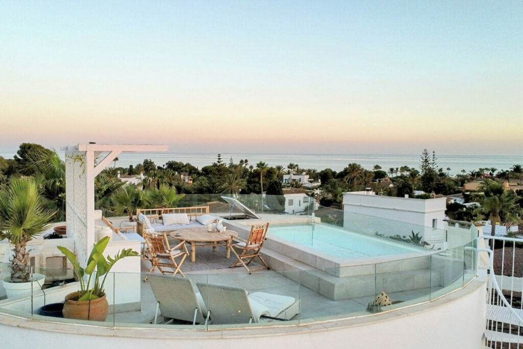 Detached Villa Marbesa Málaga - image 2