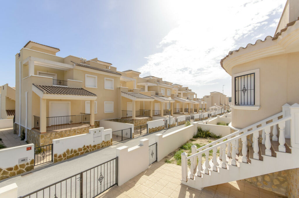 Detached Villa San Miguel de Salinas Alicante - image 19