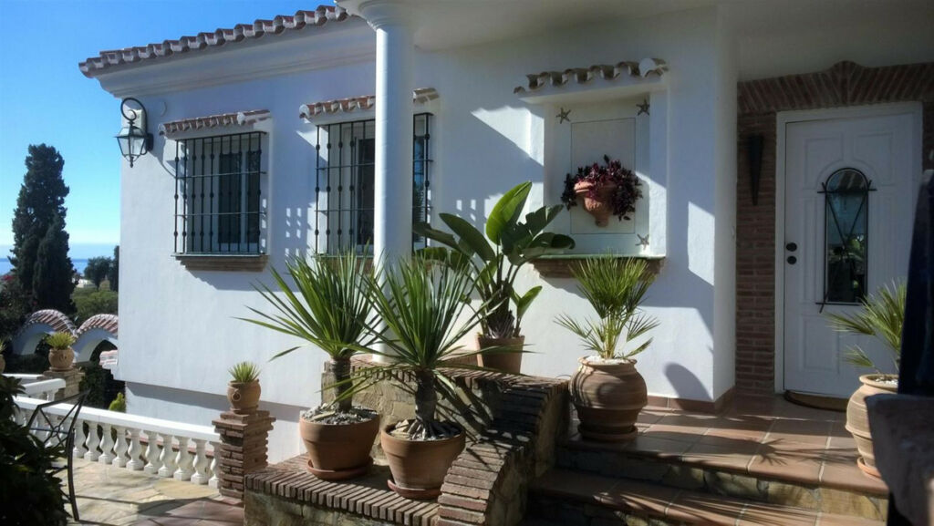 Detached Villa Benajarafe Málaga - imagen 2