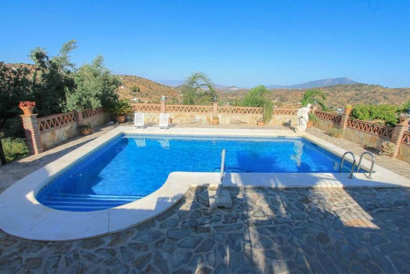 Detached Villa Guaro Málaga - imagen 3