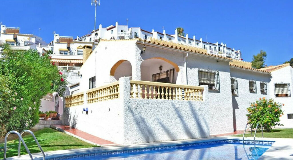 Detached Villa Nerja Málaga - Bild 2