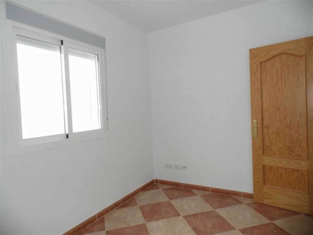 Middle Floor Apartment Canillas de Aceituno Málaga - imagen 2