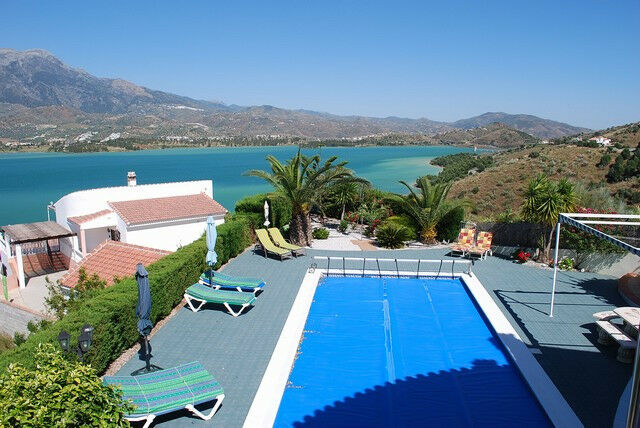 Detached Villa Viñuela Málaga - Bild 2