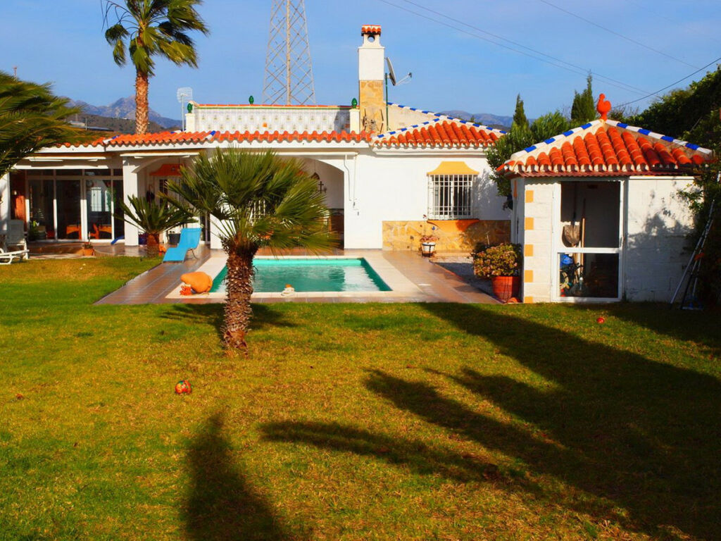 Detached Villa Mezquitilla Málaga - Bild 2