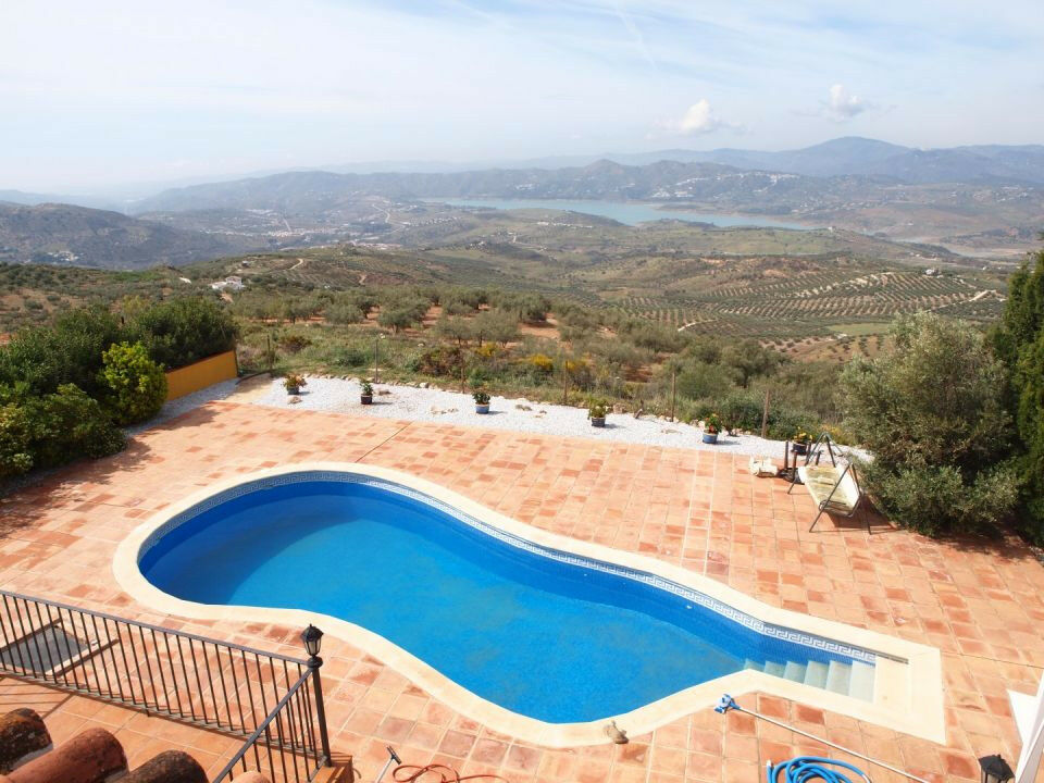 Detached Villa Alcaucín Málaga - imagen 2