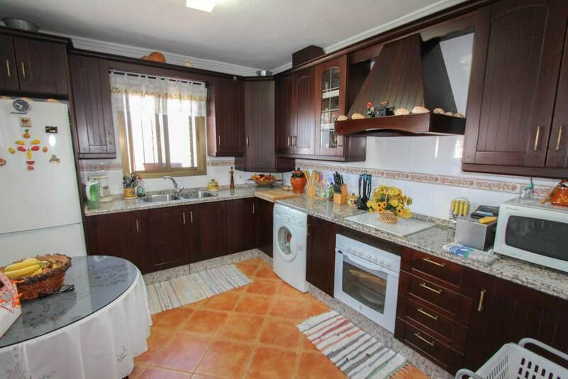 Detached Villa Guaro Málaga - imagen 23