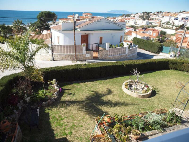Detached Villa Benajarafe Málaga - imagen 23