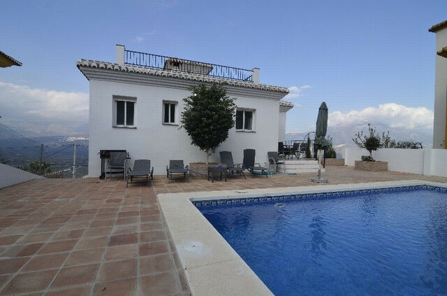 Detached Villa Viñuela Málaga - imagen 3