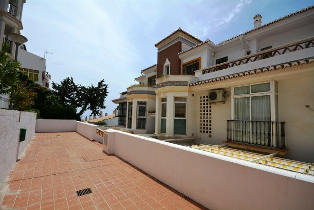 Middle Floor Apartment La Cala del Moral Málaga - imagen 3