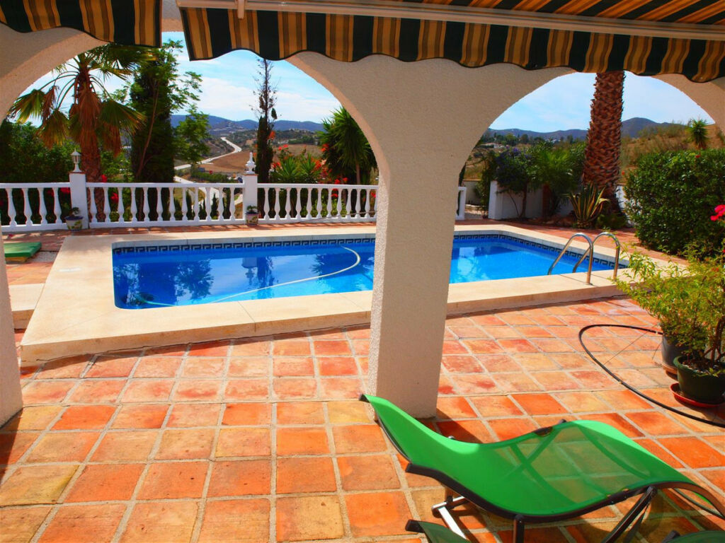 Detached Villa Viñuela Málaga - imagen 3