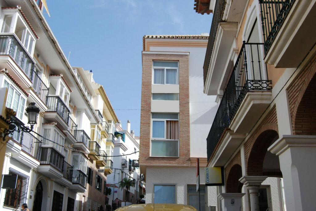 Middle Floor Apartment Torrox Málaga - imagen 3
