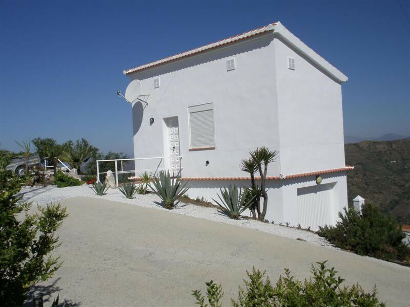 Detached Villa Cómpeta Málaga - imagen 3