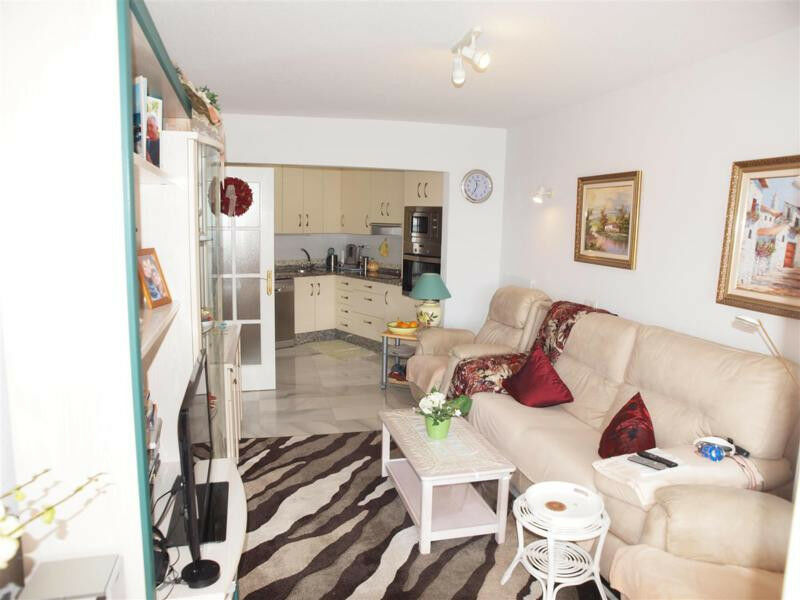 Middle Floor Apartment Torrox Málaga - imagen 3