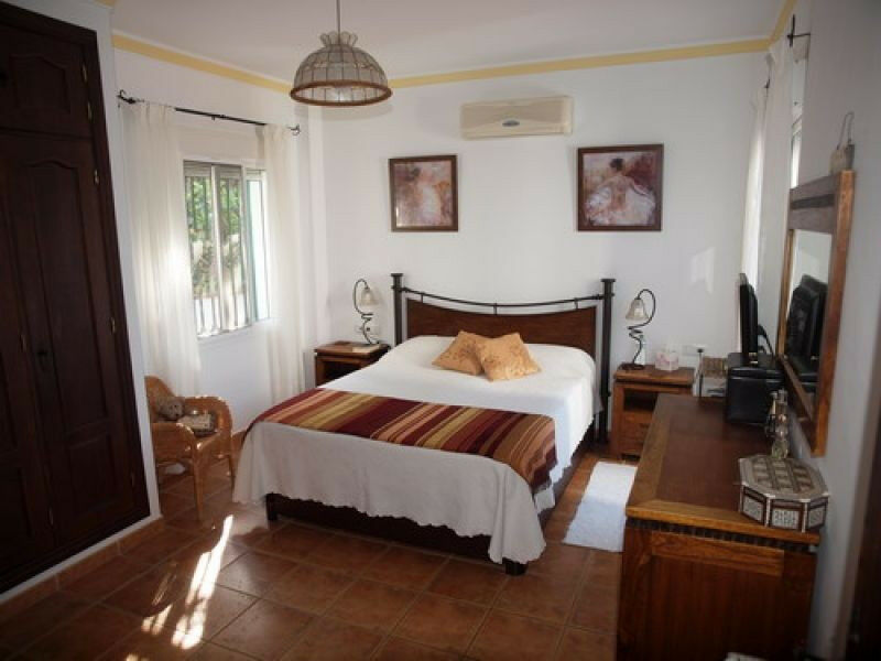Detached Villa Sayalonga Málaga - imagen 3