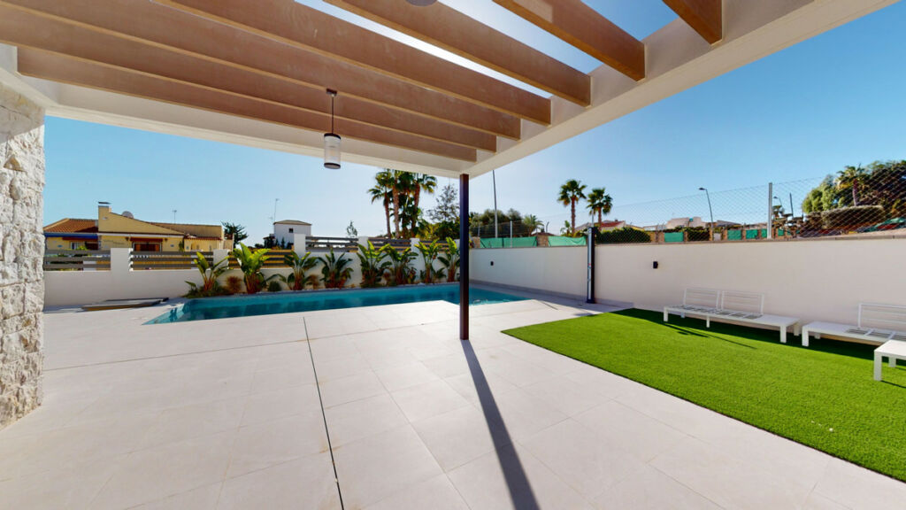 Detached Villa Lomas de Cabo Roig Alicante - image 30