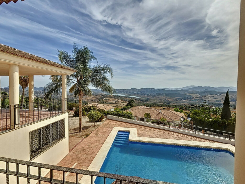Detached Villa Periana Málaga - imagen 30