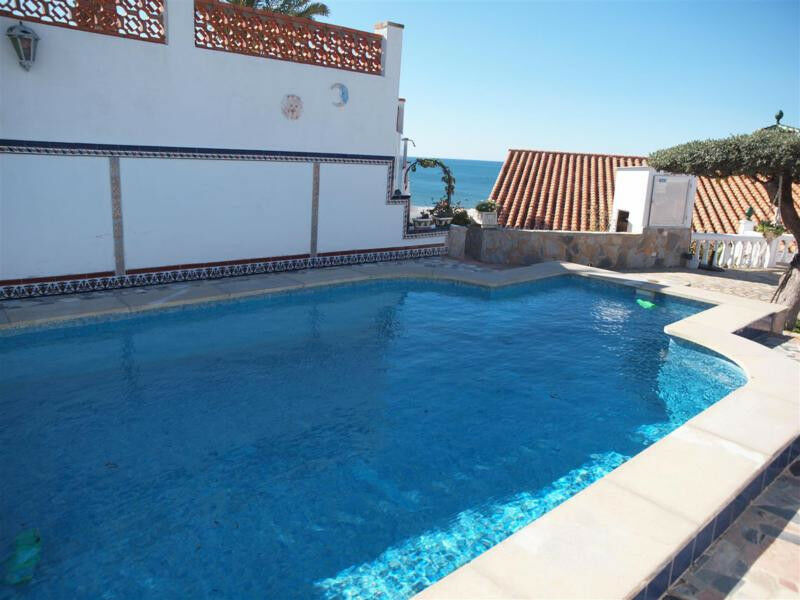 Detached Villa Benajarafe Málaga - imagen 36