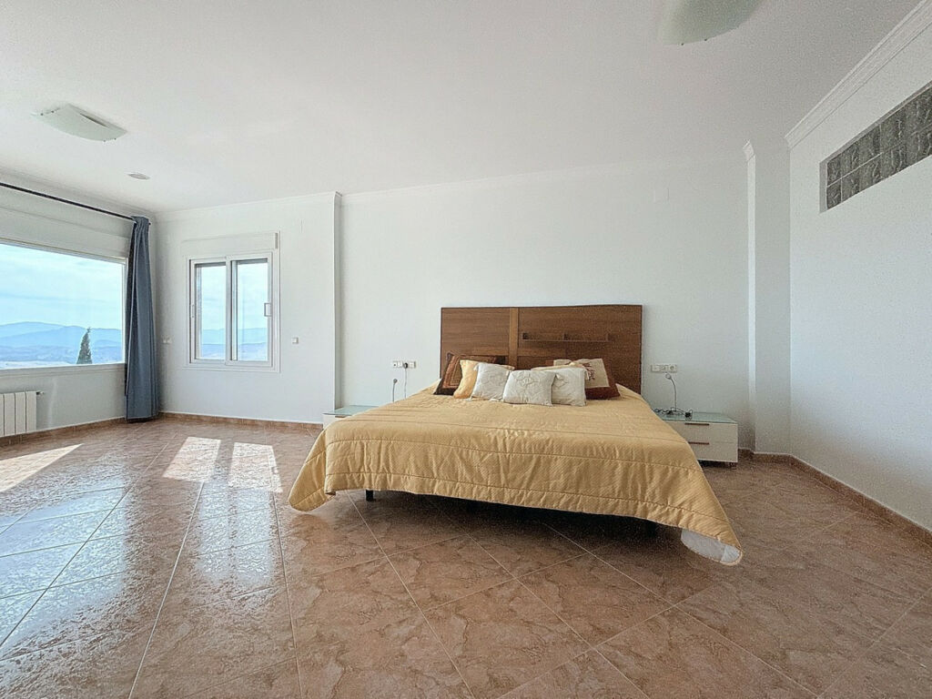 Detached Villa Periana Málaga - imagen 38