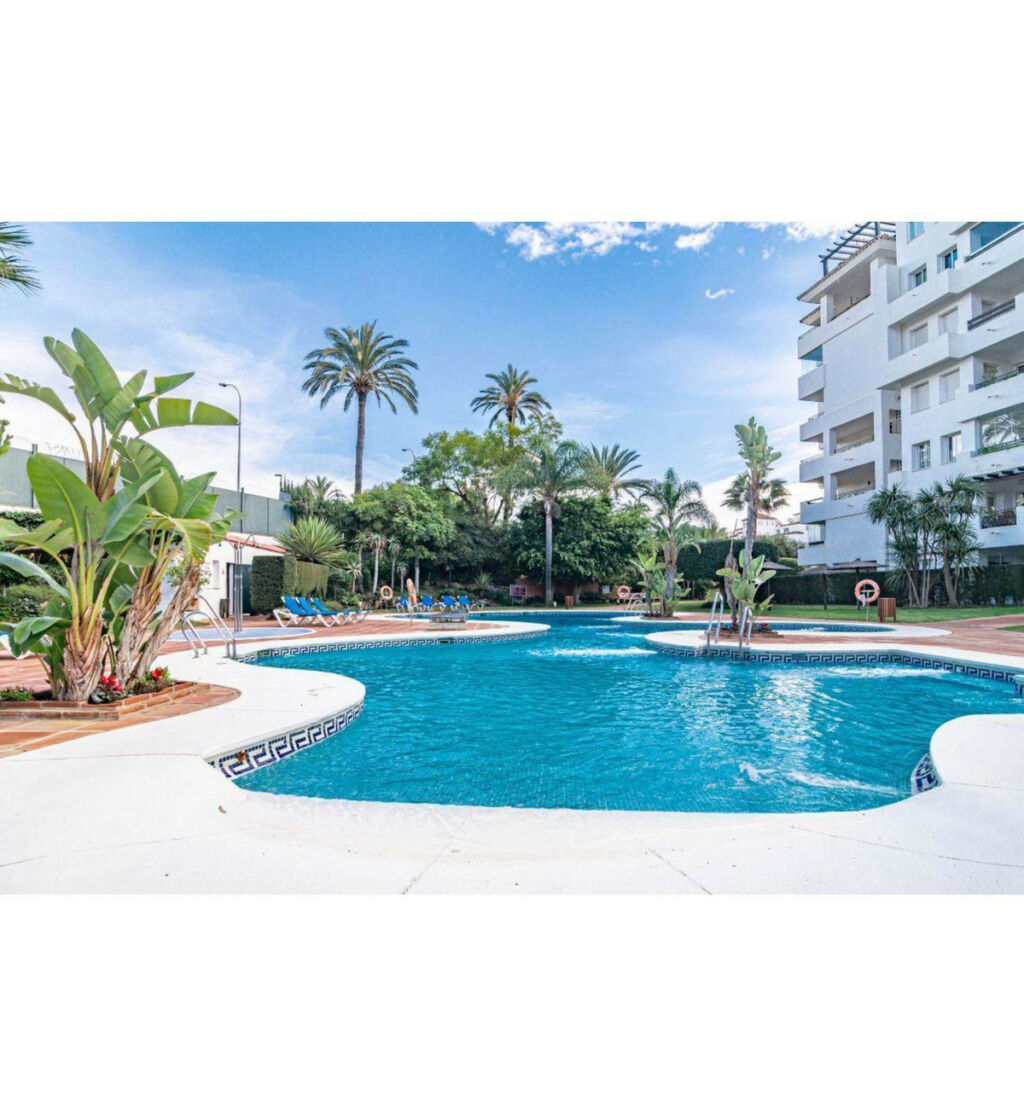 Middle Floor Apartment Puerto Banús Málaga - imagen 35