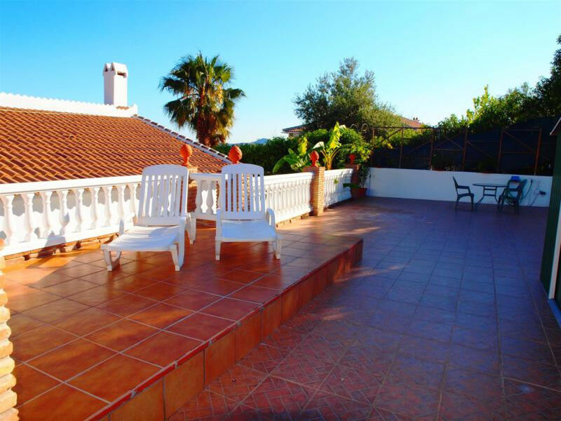 Detached Villa Alcaucín Málaga - imagen 4