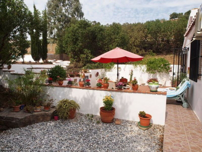 Detached Villa Alcaucín Málaga - image 4